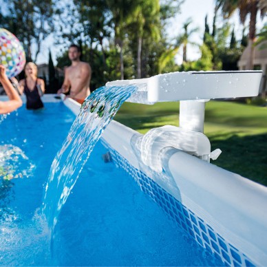 Cascada de agua con luces LED multicolor para piscinas  | INTEX