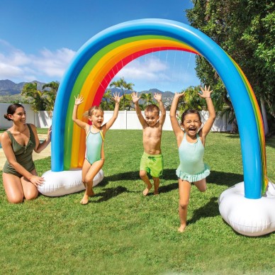 Arcoíris hinchable gigante INTEX con aspersor | INTEX 2