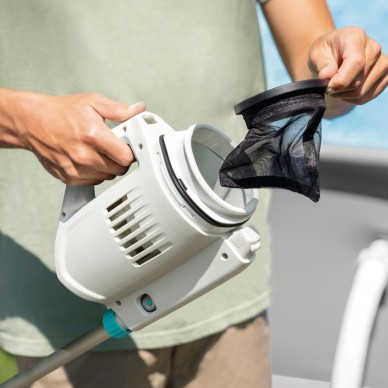 Aspirador manual recargable ZR100 piscinas y spas | INTEX