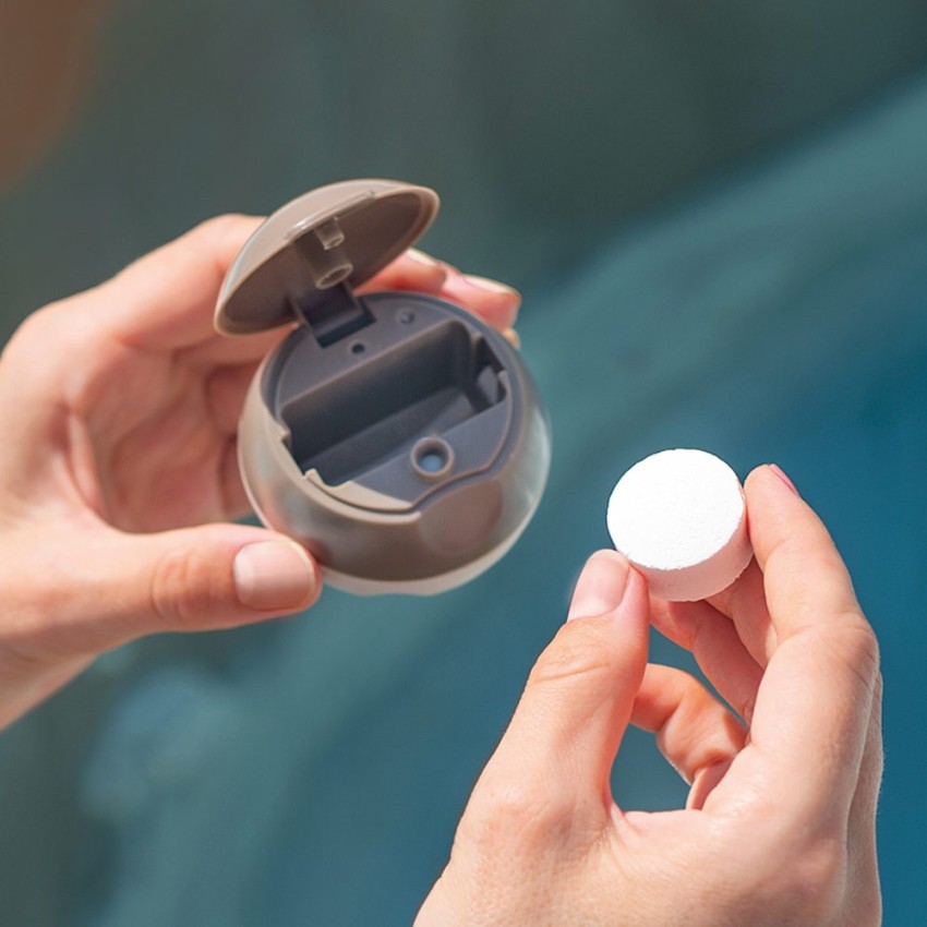 Pack Spa hinchable Chevron Deluxe 4 personas con 6 accesorios | INTEX