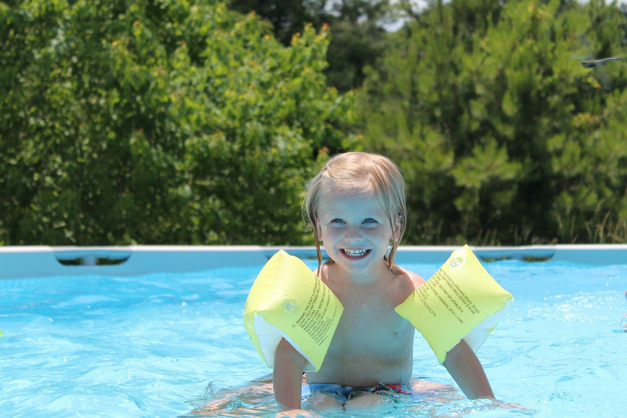 Seguridad infantil en la piscina