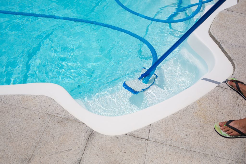 limpiafondos manuales para piscinas