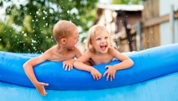Sumérgete en la diversión: 6 juegos infantiles para la piscina