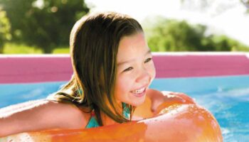 Nuevas piscinas desmontables rosa para disfrutar del verano en casa
