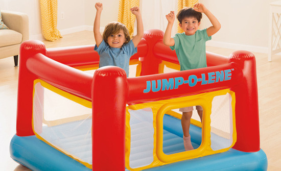 Centro de juegos hinchable